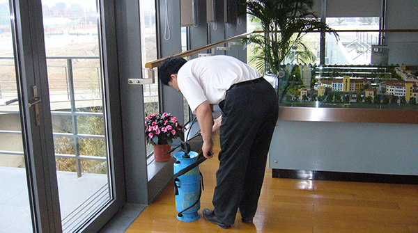 滅(miè)臭蟲公司提示您,防治臭蟲要從源(yuán)頭上解決 滅臭蟲公司提示您,防治臭蟲要(yào)從源頭上解決